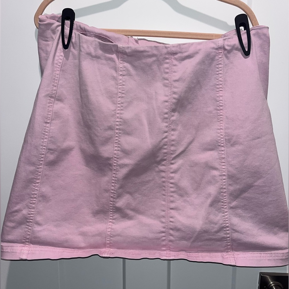 Cute pink mini skirt, from a beautiful soul (arula). Size A or 1x